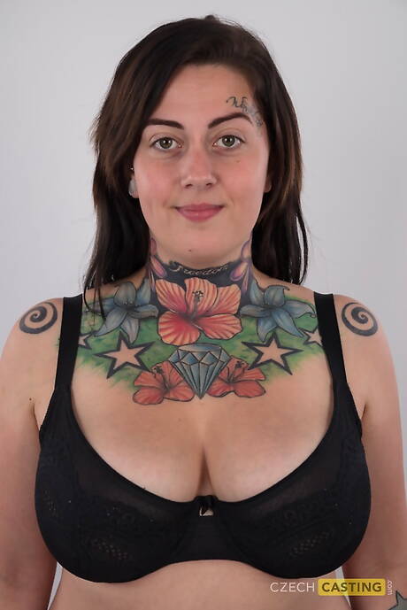 Czech Casting  are proud to present you with a free pictures featuring Nikola demonstrating nice shape