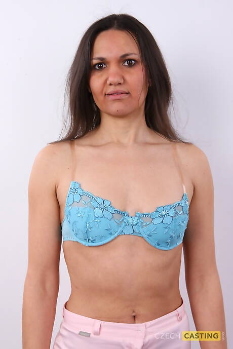 Czech Casting  are pleased to offer you a free pics featuring Gabriela demonstrating superb shape