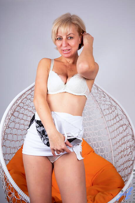 Anilos pleased to share with you a free photo gallery with Alika xxx gallery 48729