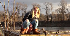 Got 2 Pee are proud to present you with a free pictures featuring Debora in watersport action